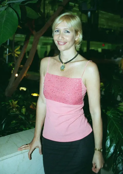 Framed Print : Tania Briers TV Presenter March 1998 attends the Chicken Shed Inspiration Awards Framed Print : Tania Briers TV Presenter March 1998 attends the Chicken Shed Inspiration Awards