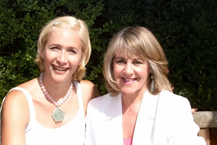 Framed Print : Tania Bryer TV Presenter July 1999 Pictured with Nina Myskow Mirror Staff