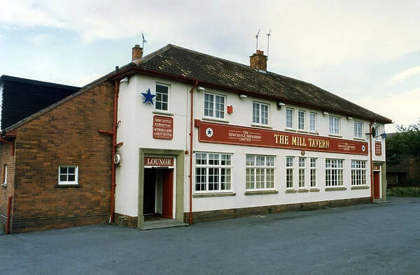 The Mill Tavern, Mill Lane, Hebburn, North East, England, 3rd September 1992