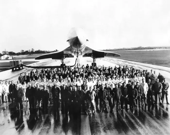Framed Print : The Team Who Got Concorde 002 Off The Ground: December 1970 P003972