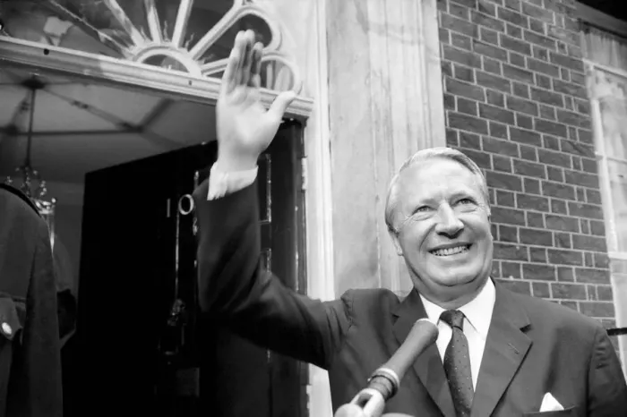 Framed Print : Ted Heath arrives at no 10. The new Prime Minister arriving at No 10 Downing Street for