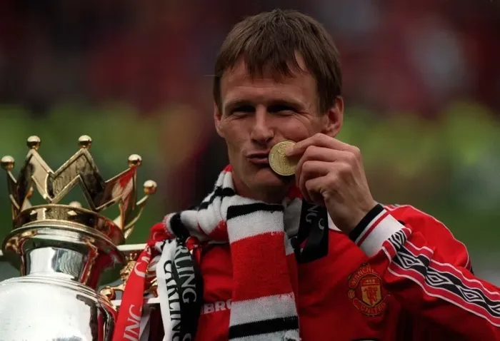 Framed Print : Teddy Sheringham of Manchester United May 1999 after his side had beaten Tottenham Framed Print : Teddy Sheringham of Manchester United May 1999 after his side had beaten Tottenham