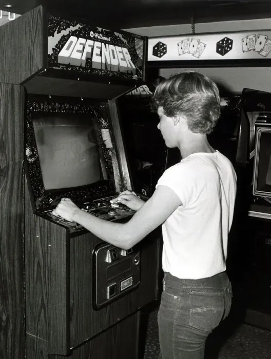 Framed Print : Teenager playing arcades - July 1983 14 year old Ian Pollard in Amusement Arcade in Framed Print : Teenager playing arcades - July 1983 14 year old Ian Pollard in Amusement Arcade in