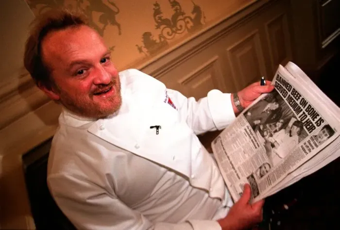 Framed Print : Television chef Anthony Worrall Thompson at Balmoral Hotel reading the Daily Record Framed Print : Television chef Anthony Worrall Thompson at Balmoral Hotel reading the Daily Record
