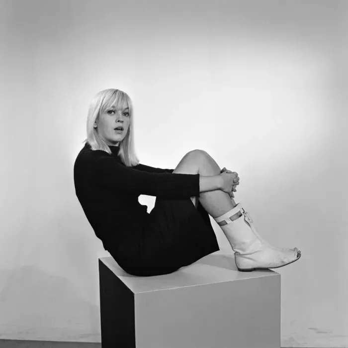 Framed Print : Television compere Annie Nightingale in the Daily Mirror studios. 12th September 1965 Framed Print : Television compere Annie Nightingale in the Daily Mirror studios. 12th September 1965