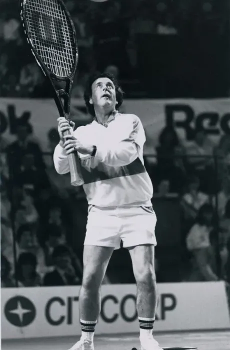 Framed Print : Television presenter and chat show host Terry Wogan playing tennis with a giant racket Framed Print : Television presenter and chat show host Terry Wogan playing tennis with a giant racket