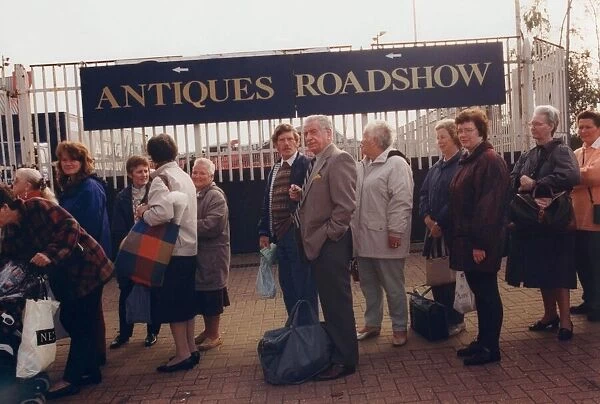 The television programme the Antiques Roadshow is filmed at Gateshead International