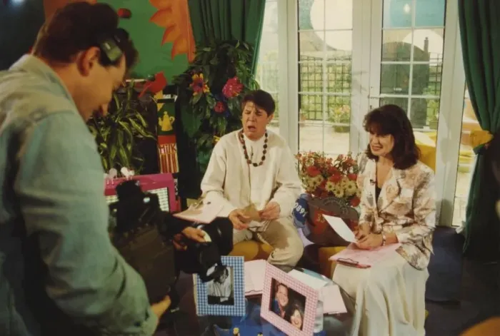Framed Print : Television programme - The Big Breakfast 15 June 1994 circa - Presenters Mark Little Framed Print : Television programme - The Big Breakfast 15 June 1994 circa - Presenters Mark Little