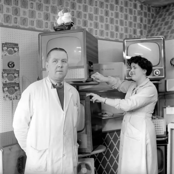 Framed Print : Television rental shop in Leeds town centre. 1956