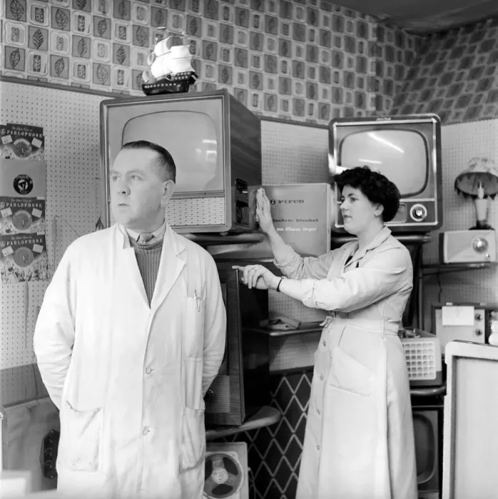 Framed Print : Television rental shop in Leeds town centre. 1956