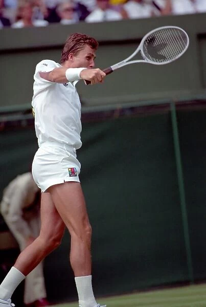 Tennis. Ivan Lendl. At Wimbledon. June 1989 89-3823-014
