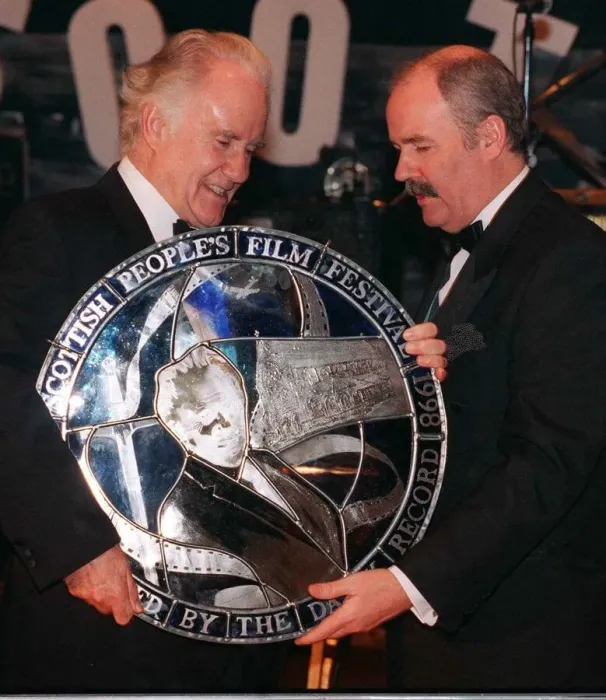 Framed Print : Terry Quinn presents Ian Bannen with his award February 1998 at the Scottish Peoples Film Framed Print : Terry Quinn presents Ian Bannen with his award February 1998 at the Scottish Peoples Film
