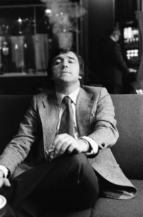 Framed Print : Terry Venables - Crystal Palace football manager pictured for The Daily Mirror Framed Print : Terry Venables - Crystal Palace football manager pictured for The Daily Mirror