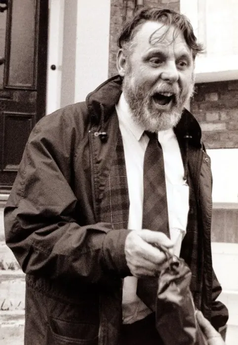 Framed Print : Terry Waite, Archbishop of Canterburys Special Envoy recently freed middle