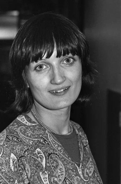 Framed Print : Tessa Jowell, Labour candidate in the Ilford North by-election. 24th January 1978