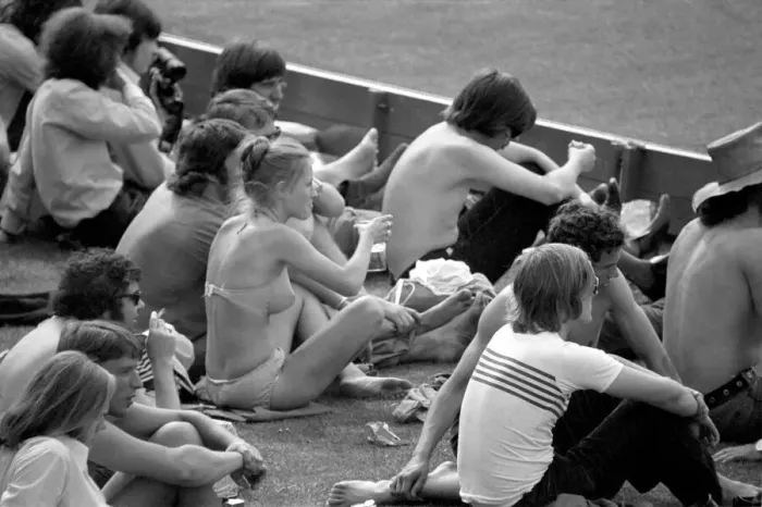Framed Print : Test Match: Fans: England v. New Zealand at Lords: A relaxing way to watch the cricket Framed Print : Test Match: Fans: England v. New Zealand at Lords: A relaxing way to watch the cricket