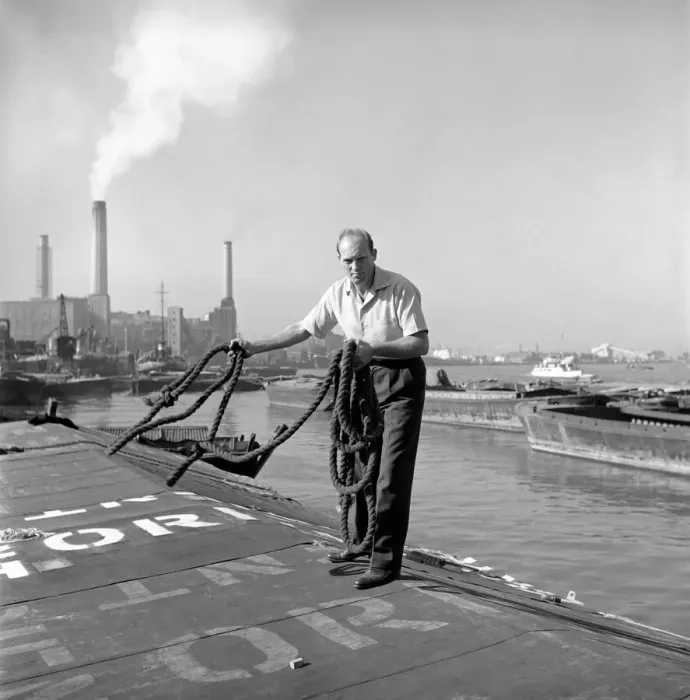 Framed Print : Thames barge man Ernest Murray seen here at work on the river. Circa 1960