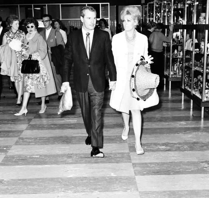 Framed Print : Theatre Critic Roderick Mann and Actress Kim Novak, pictured together at London Heathrow