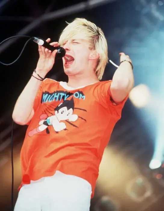Framed Print : Thom Yorke singer of Radiohead on stage 1994 at Glastonbury Festival Framed Print : Thom Yorke singer of Radiohead on stage 1994 at Glastonbury Festival