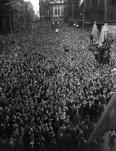 Thousands of Revellers packed into Victoria Square, Birmingham to celebrate VJ Day with