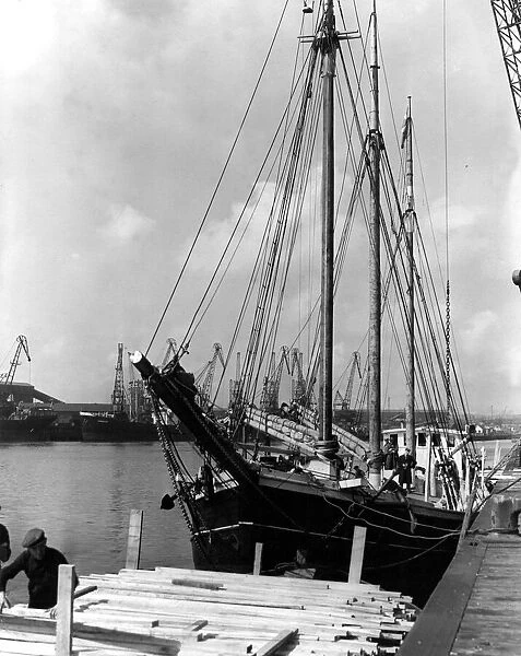 The three-masted Danish schooner sailing ship Pax