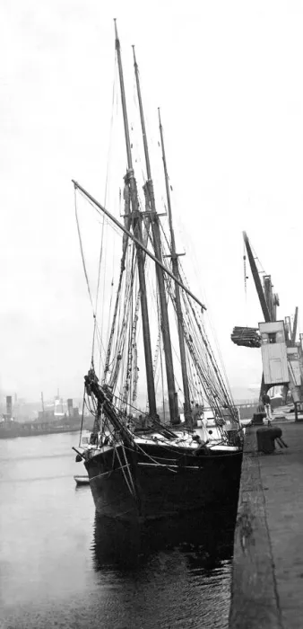 Framed Print : The three-masted schooner sailing ship GAD, which has arrived at Tyne Dock with a cargo Framed Print : The three-masted schooner sailing ship GAD, which has arrived at Tyne Dock with a cargo