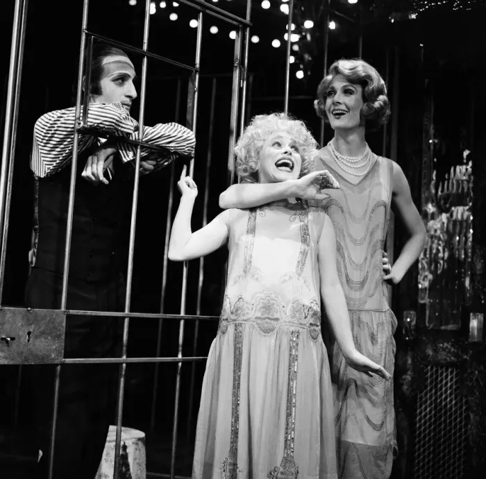 Framed Print : The Threepenny Opera opens in the West End at the Prince of Wales Theatre on 10th Framed Print : The Threepenny Opera opens in the West End at the Prince of Wales Theatre on 10th