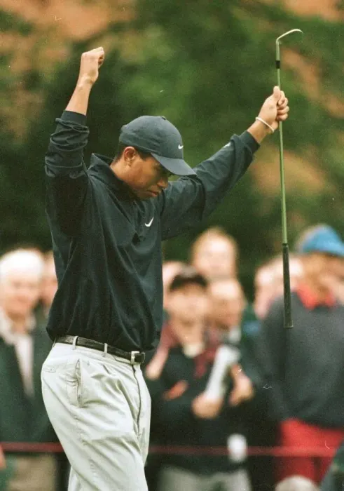Framed Print : Tiger Woods Wentworth World Matchplay October 1998 after sinking a putt