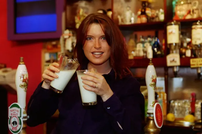 Framed Print : Tina Hobley Actress March 98 Coronation Streets barmaid Samantha Framed Print : Tina Hobley Actress March 98 Coronation Streets barmaid Samantha