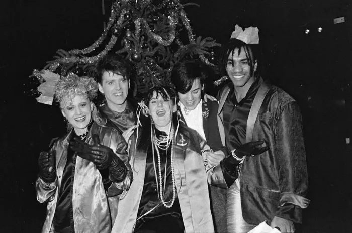 Framed Print : Tom Bailey, Alaanah Currie and Josh Leeway who form British pop group The Thompson Twins Framed Print : Tom Bailey, Alaanah Currie and Josh Leeway who form British pop group The Thompson Twins