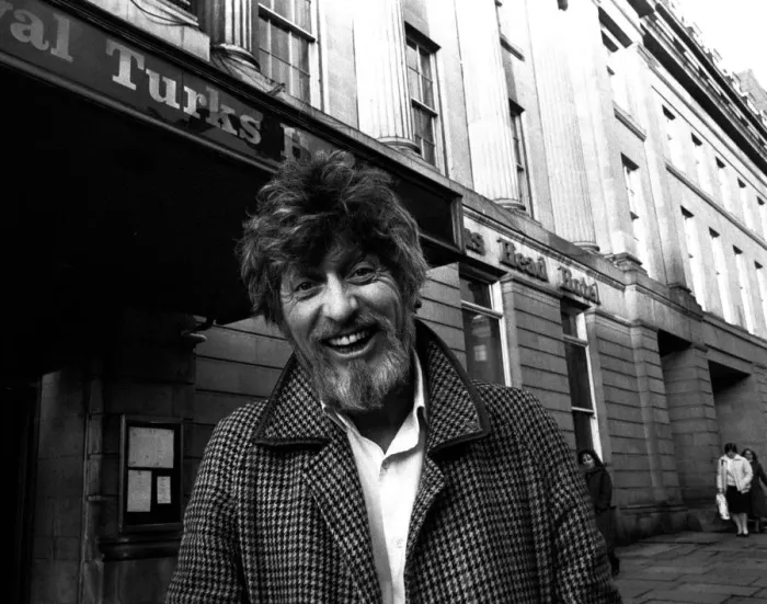 Framed Print : Tom Baker outside the Royal Turks Head Hotel in Newcastle on 25th November 1982 Framed Print : Tom Baker outside the Royal Turks Head Hotel in Newcastle on 25th November 1982