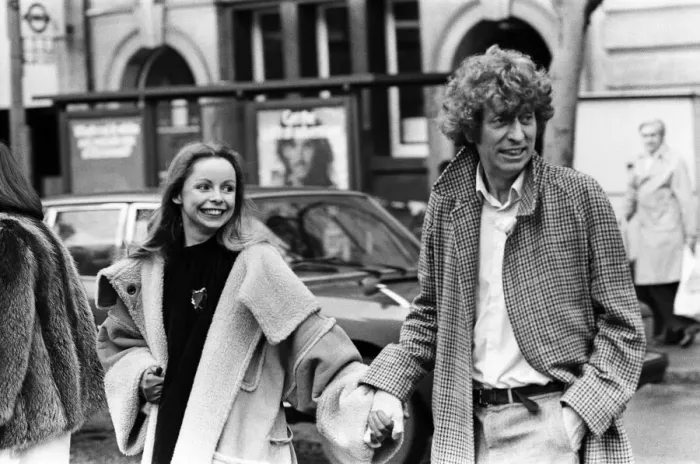 Framed Print : Tom Baker weds Lalla Ward at Chelsea Registry Office. 13th December 1980 Framed Print : Tom Baker weds Lalla Ward at Chelsea Registry Office. 13th December 1980