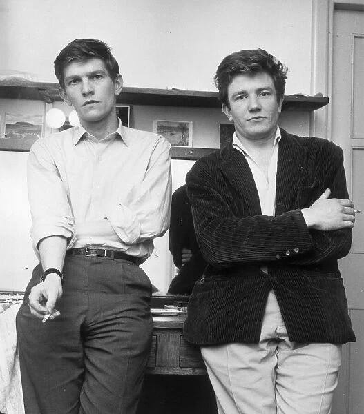 TOM COURTNEY AND ALBERT FINNEY - 11TH JUNE 1961. COPYRIGHT EXPRESS