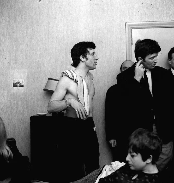 Framed Print : Tom Jones in his crowded dressing room after performing at the Atlanta ballroom Framed Print : Tom Jones in his crowded dressing room after performing at the Atlanta ballroom