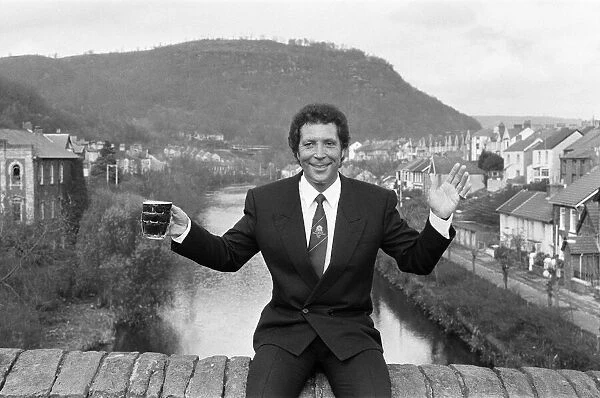Tom Jones back home in Pontypridd, Wales. 2nd December 1987