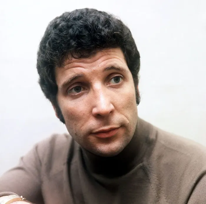 Framed Print : Tom Jones Singer Framed Print : Tom Jones Singer