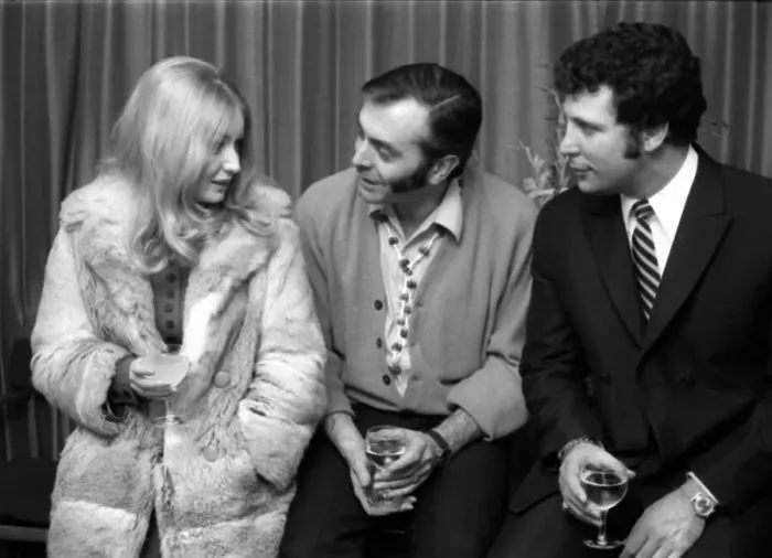 Framed Print : Tom Jones singer Jan 1969 with producer John Scoffield and singer Mary Hopkin after Framed Print : Tom Jones singer Jan 1969 with producer John Scoffield and singer Mary Hopkin after