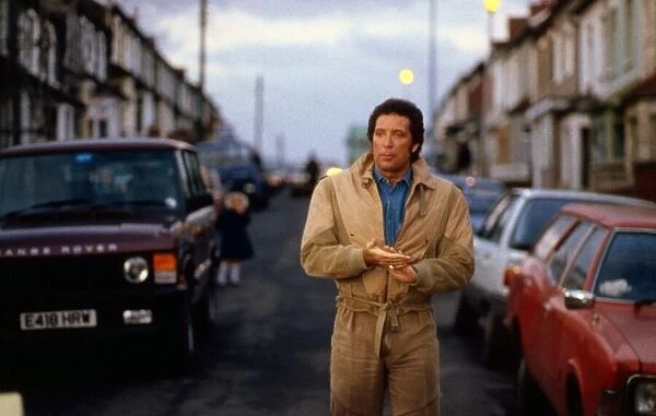 Tom Jones walking through Pontypridd December 1987