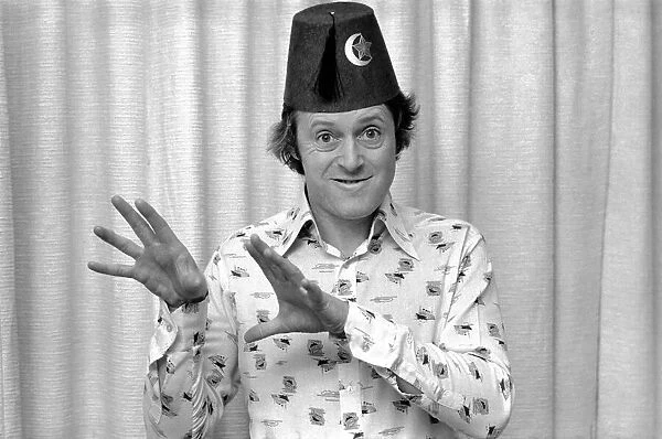 Tommy Cooper Impersonations. Edward Woodward and Mike Aspell. January 1975 75-00597-002
