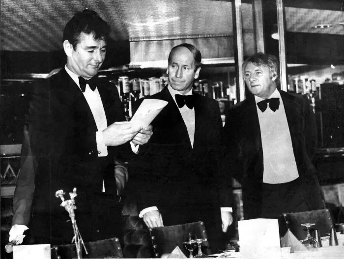 Framed Print : Tommy Docherty (R) at a boxing match in a Manchester nightclub where Bobby Charlton acts