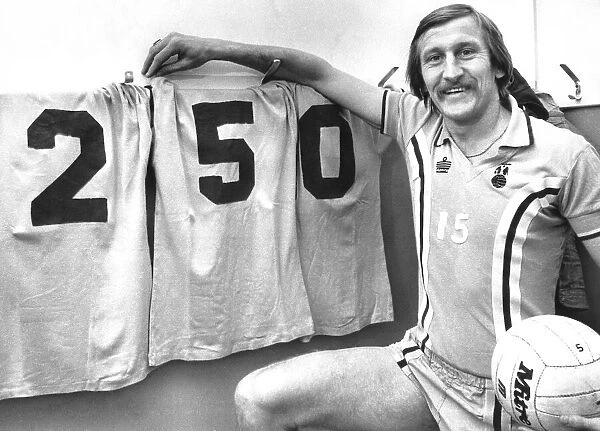 Tommy Hutchison, Coventry Citys midfielder, gets ready for his 250th league