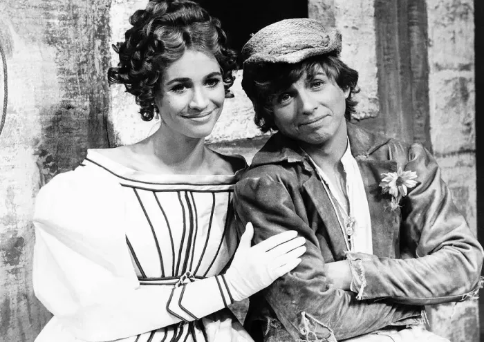 Framed Print : Tommy Steele who stars as Truffaldino actor with actress Julia Lockwood who stars as Framed Print : Tommy Steele who stars as Truffaldino actor with actress Julia Lockwood who stars as