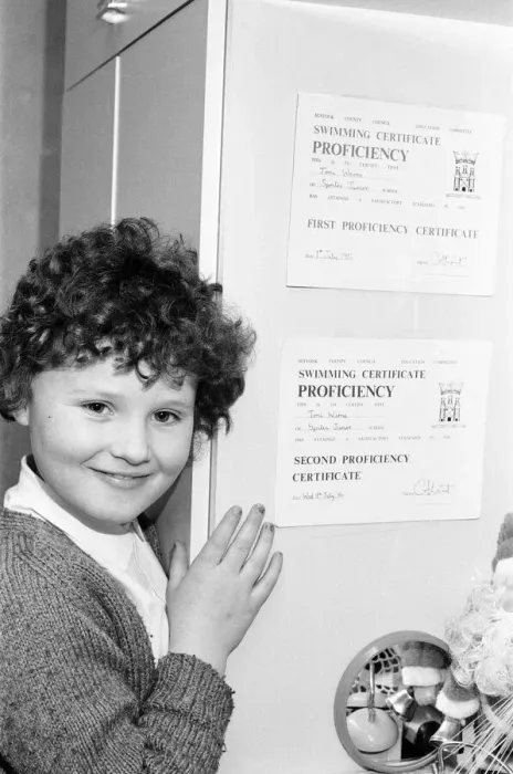 Framed Print : Toni Warne, singer and winner of BBC Talent Show Opportunity Knocks Framed Print : Toni Warne, singer and winner of BBC Talent Show Opportunity Knocks