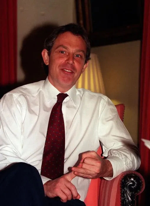 Framed Print : Tony Blair British Prime Minister April 1998 At No 10 Downing Street Framed Print : Tony Blair British Prime Minister April 1998 At No 10 Downing Street