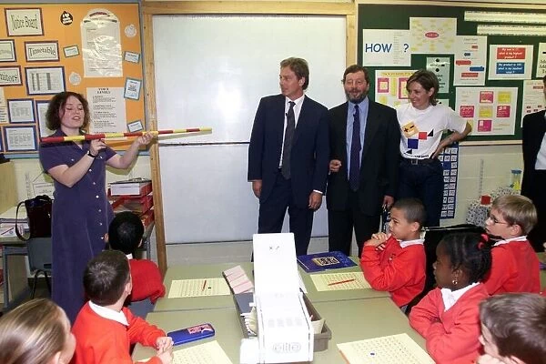 Tony Blair MP and Carol Vorderman David Blunkett Sept 1999 with school children