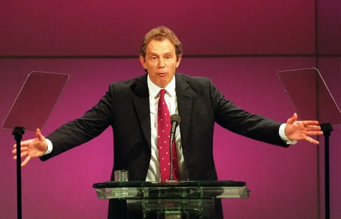 Framed Print : Tony Blair MP Prime Minister making a speech September 1998 at the Labour Party Framed Print : Tony Blair MP Prime Minister making a speech September 1998 at the Labour Party