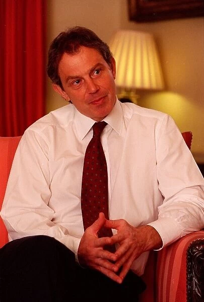 Tony Blair Prime Minister April 98 Iside 10 Downing street