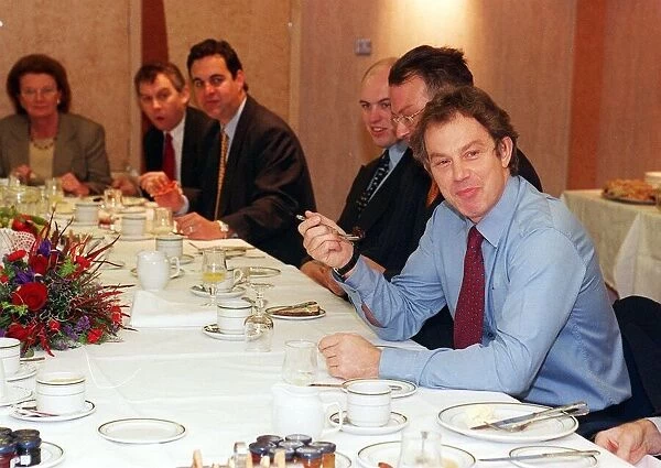 Tony Blair Prime Minister November 1998 Eating breakfast with Daily Record editor