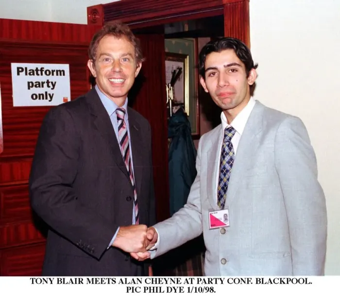 Framed Print : Tony BLair Prime Minister Ocotber 1998 shaking hands with Alan Cheyne at Labour Party Framed Print : Tony BLair Prime Minister Ocotber 1998 shaking hands with Alan Cheyne at Labour Party