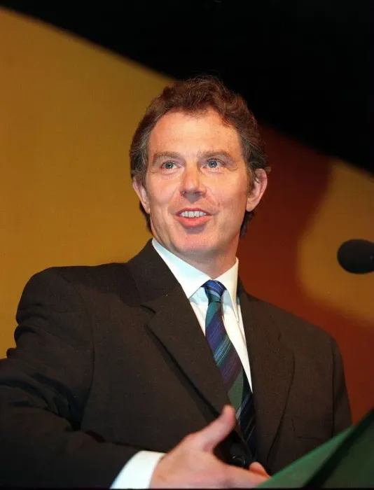 Framed Print : Tony Blair speaks to the Labour in April 1999 at the Hilton Framed Print : Tony Blair speaks to the Labour in April 1999 at the Hilton